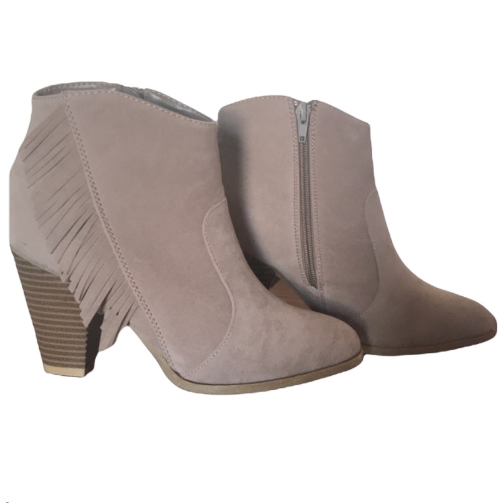 Fringe Booties ✨